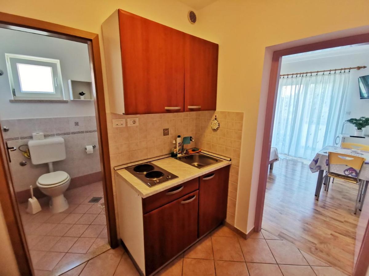 Apartments Sokolic Nerezine Eksteriør bilde