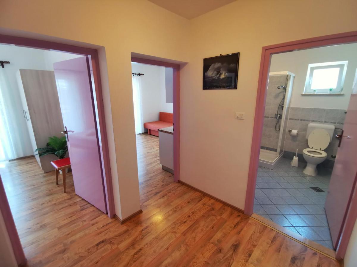 Apartments Sokolic Nerezine Eksteriør bilde