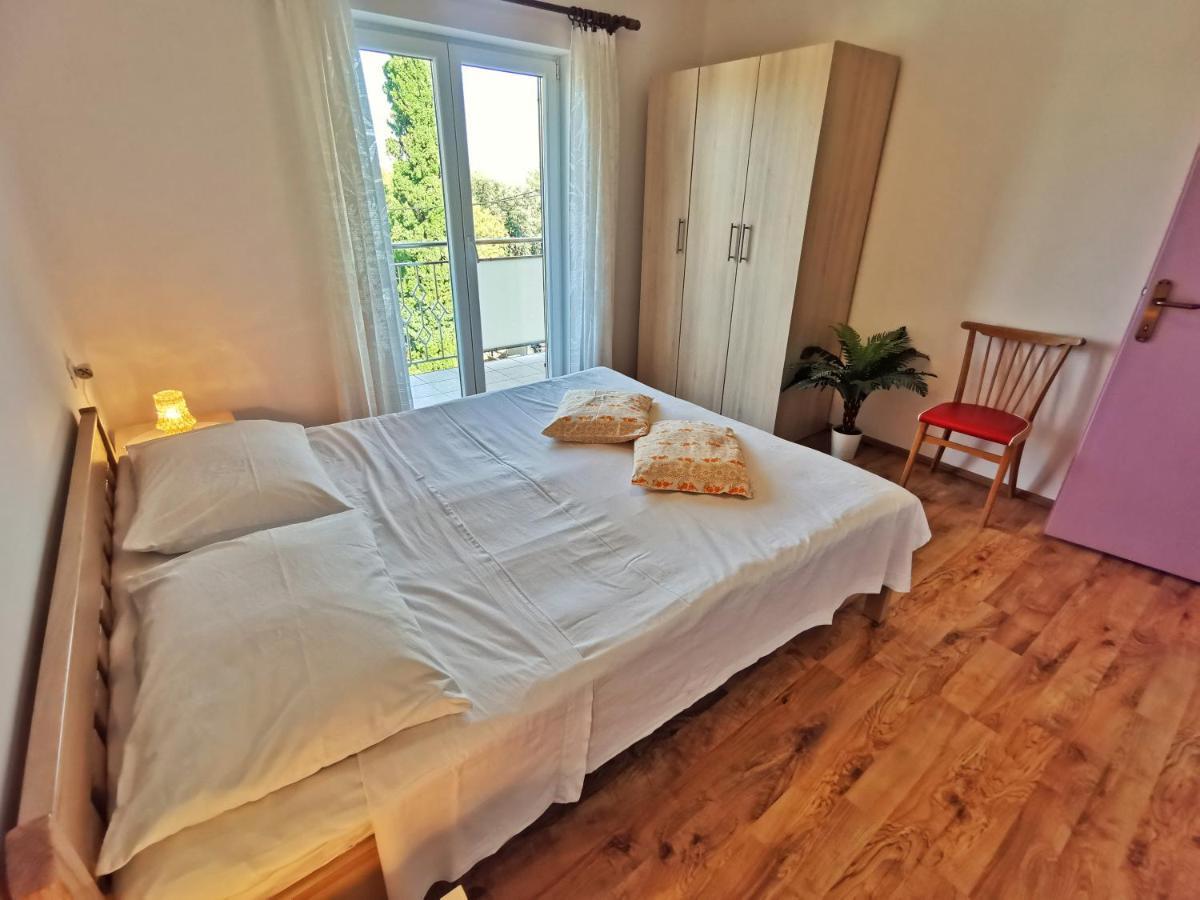 Apartments Sokolic Nerezine Eksteriør bilde