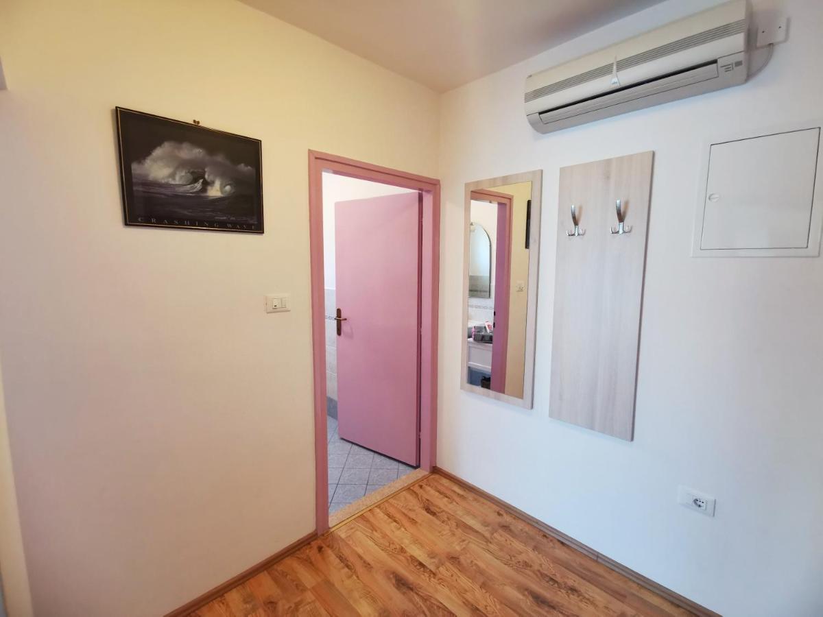 Apartments Sokolic Nerezine Eksteriør bilde