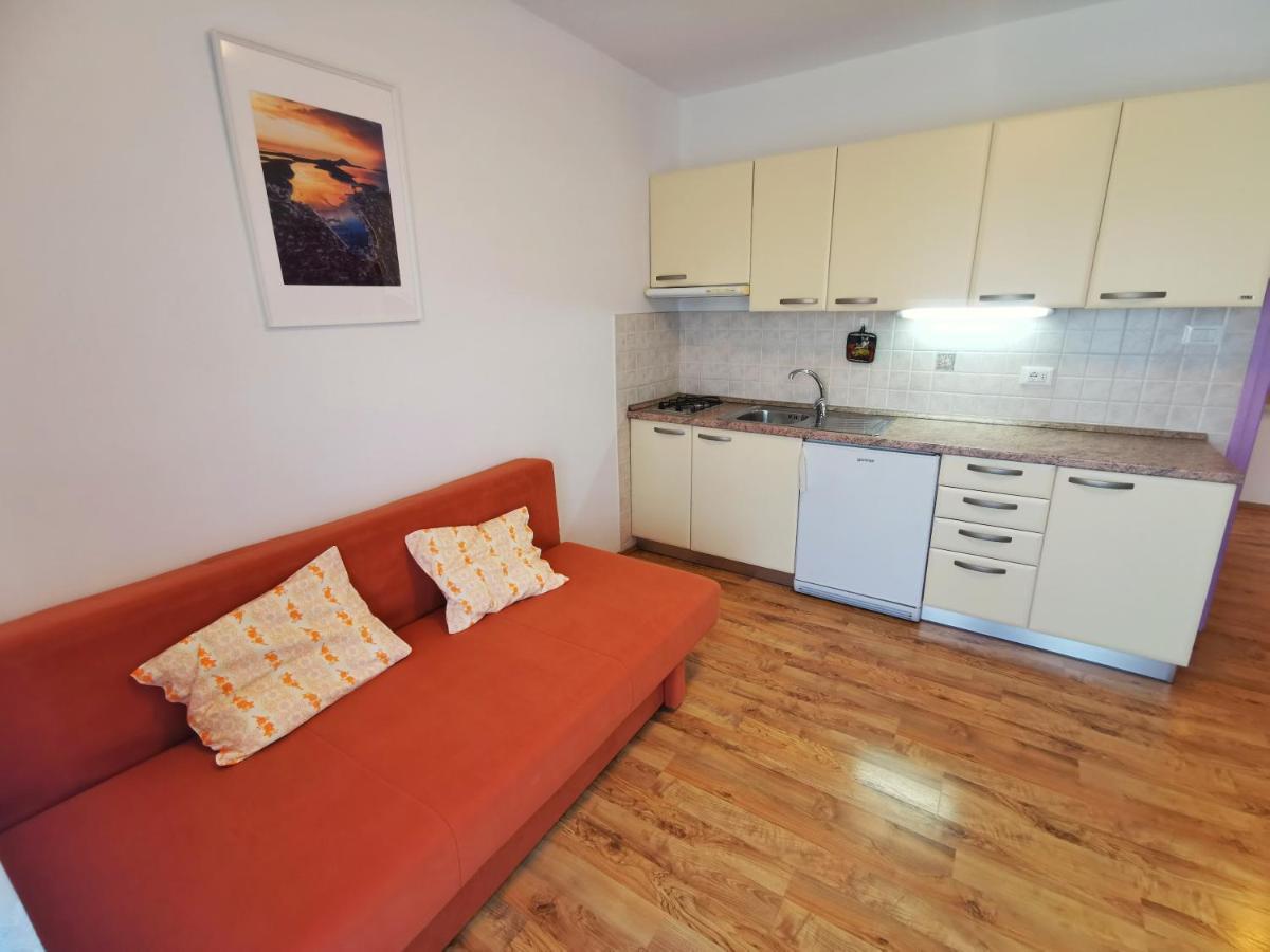 Apartments Sokolic Nerezine Eksteriør bilde