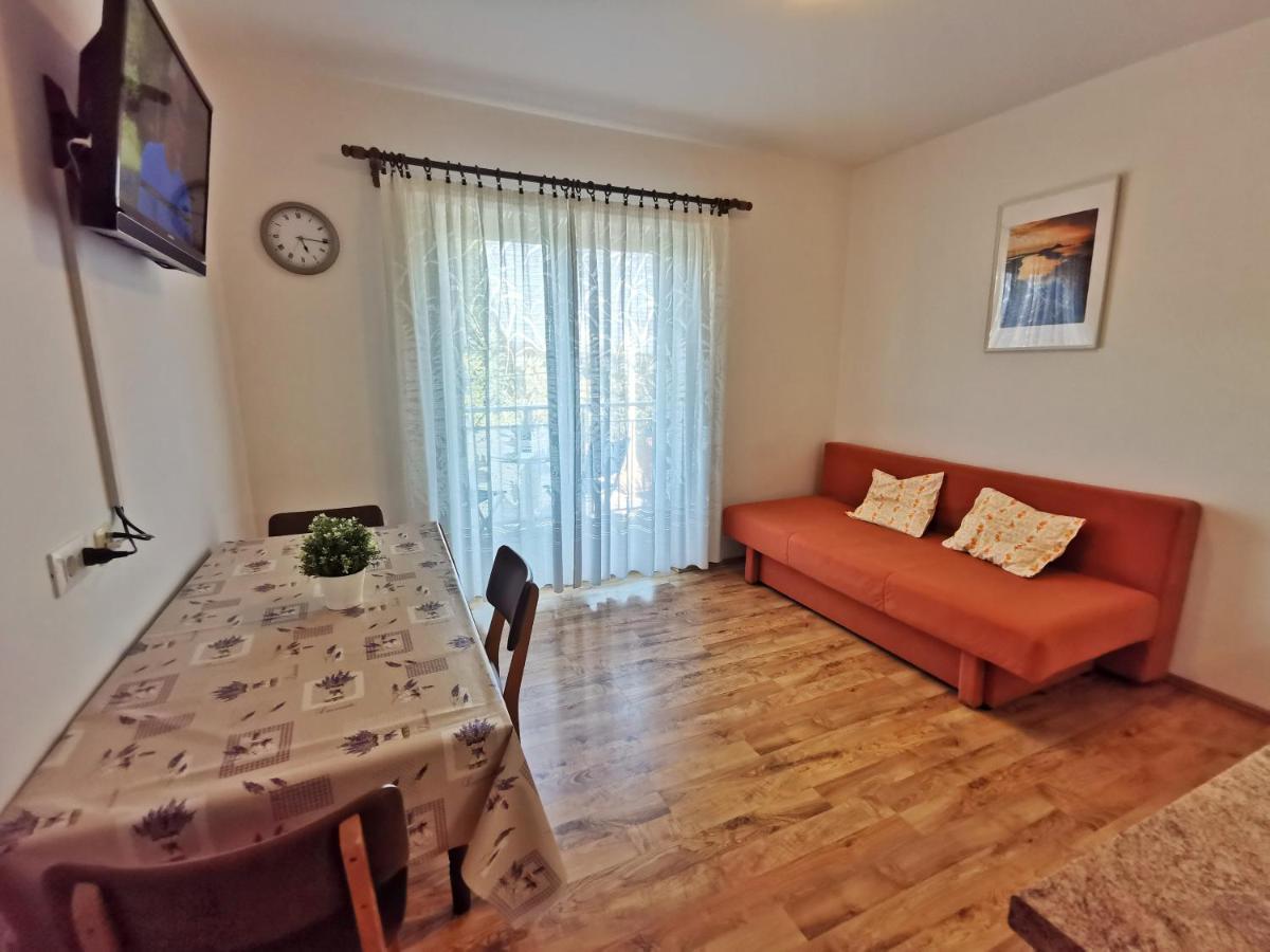 Apartments Sokolic Nerezine Eksteriør bilde