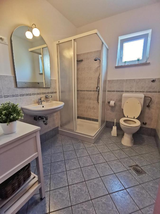 Apartments Sokolic Nerezine Eksteriør bilde